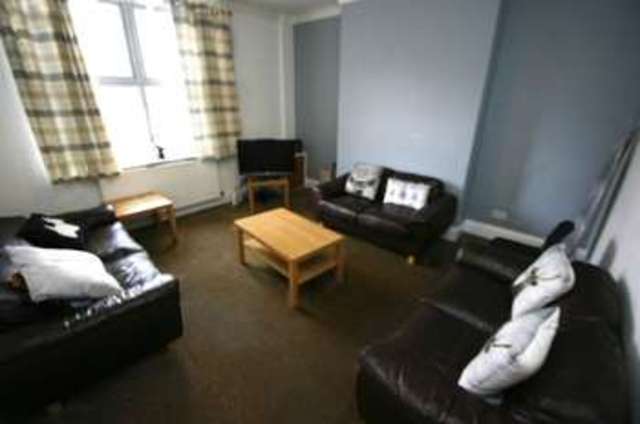  Image of 6 bedroom Terraced house for sale in Fenwick Terrace Durham DH1 at Fenwick Terrace  Durham, DH1 4JJ