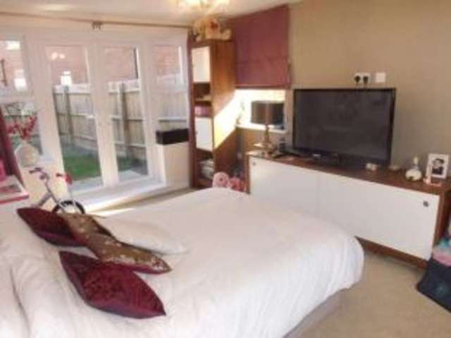  Image of 4 bedroom Semi-Detached house for sale in Slate Lane Nuneaton CV10 at Nuneaton Warwickshire Chapel End, CV10 9FL