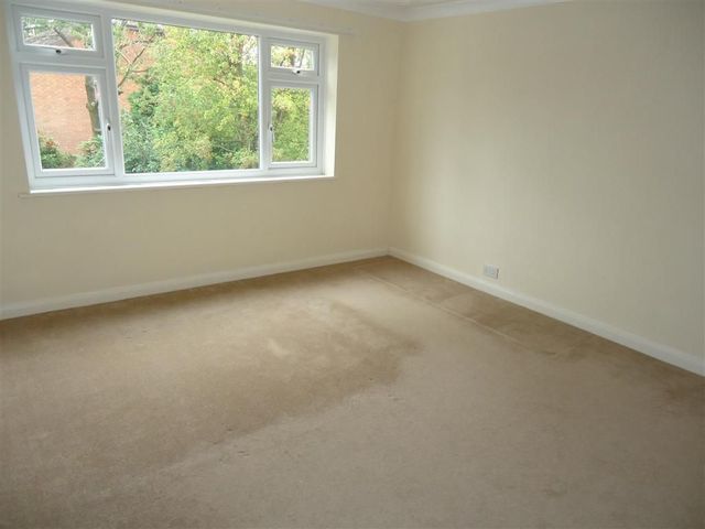  Image of 5 bedroom Detached house for sale in South Road Horndean Waterlooville PO8 at South Road Horndean Waterlooville, PO8 0EW