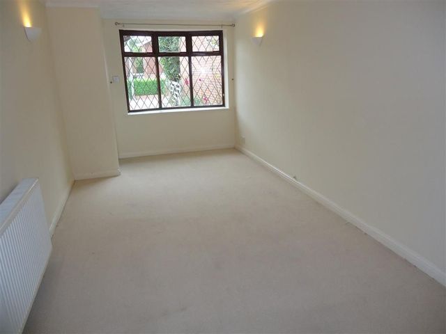  Image of 5 bedroom Detached house for sale in South Road Horndean Waterlooville PO8 at South Road Horndean Waterlooville, PO8 0EW