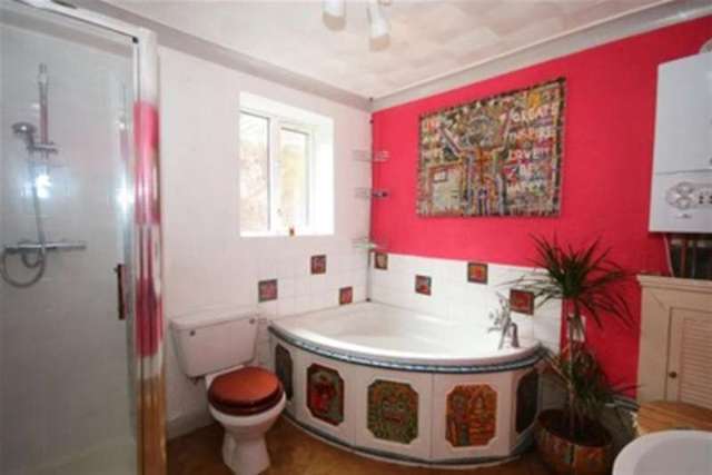  Image of 3 bedroom Detached house to rent in South Road Newhaven BN9 at Newhaven, BN9 9QL