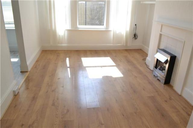  Image of 2 bedroom Maisonette to rent in South Terrace Hastings TN34 at East Sussex, TN34 1SA