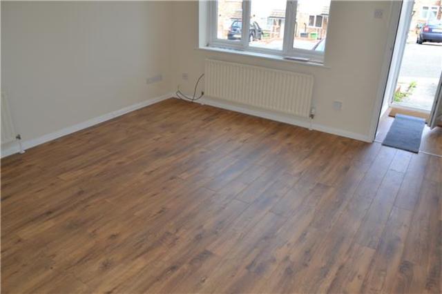  Image of 2 bedroom Maisonette to rent in South Terrace Hastings TN34 at East Sussex, TN34 1SA