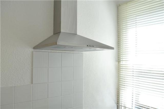  Image of 2 bedroom Maisonette to rent in South Terrace Hastings TN34 at East Sussex, TN34 1SA