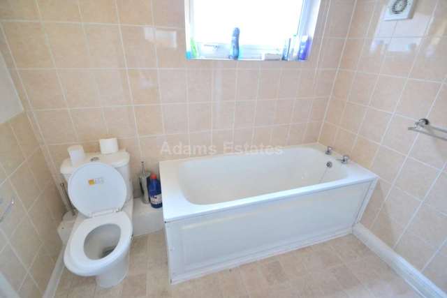 Image of 1 bedroom House Share to rent in Southampton Street Reading RG1 at Southampton Street  Reading, RG1 2RB