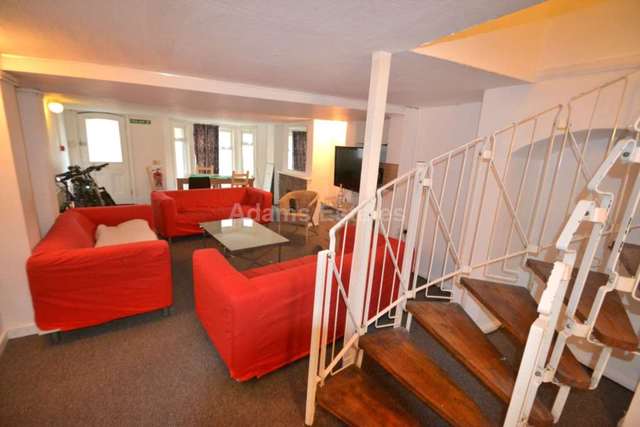  Image of 1 bedroom House Share to rent in Southampton Street Reading RG1 at Southampton Street  Reading, RG1 2RD