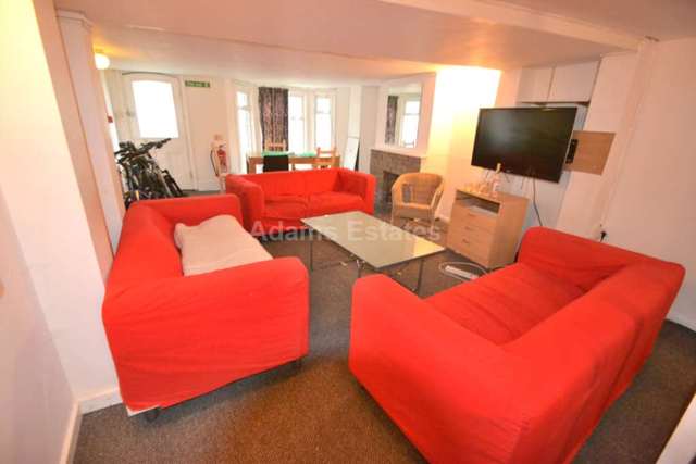  Image of 1 bedroom House Share to rent in Southampton Street Reading RG1 at Southampton Street  Reading, RG1 2RD
