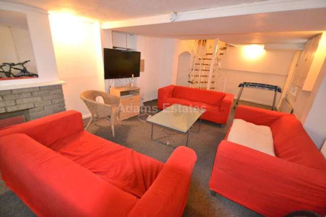  Image of 1 bedroom House Share to rent in Southampton Street Reading RG1 at Southampton Street  Reading, RG1 2RD