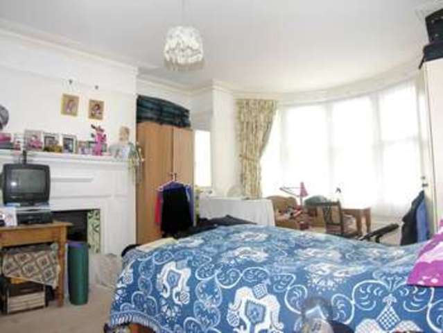  Image of 4 bedroom Semi-Detached house for sale in Harlech Road London N14 at Harlech Road  Southgate, N14 7BY