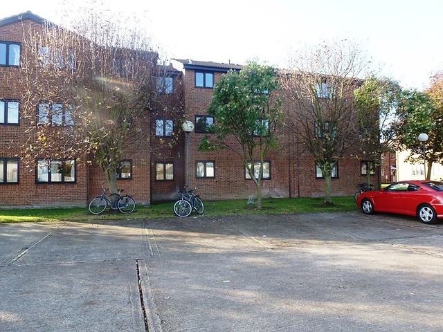  Image of Flat to rent in Speedwell Close Cherry Hinton Cambridge CB1 at Cherry Hinton, CB1 9YZ