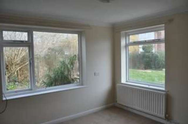  Image of 4 bedroom Detached house to rent in Spithead Avenue Gosport PO12 at Spithead Avenue  Gosport, PO12 2UW