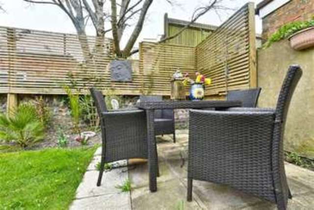  Image of 3 bedroom Property to rent in Springfield Road Brighton BN1 at Springfield Road Brighton Brighton, BN1 6DH
