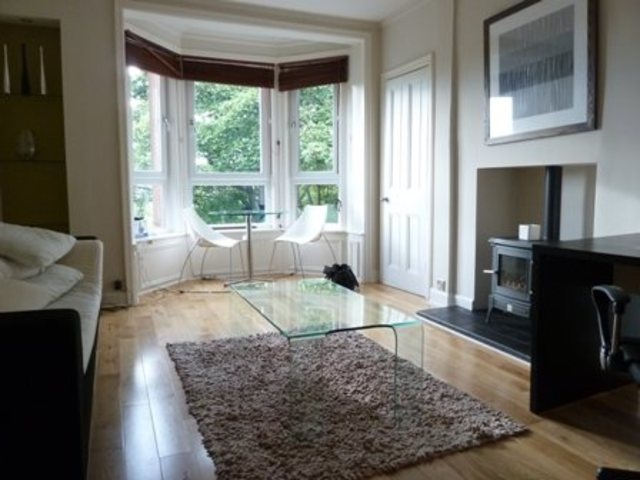 Image of 1 bedroom Flat to rent in Springvalley Terrace Edinburgh EH10 at Morningside Edinburgh Edinburgh, EH10 4PZ