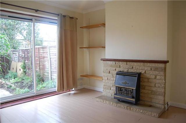  Image of 2 bedroom Flat to rent in St. Georges Drive Cheltenham GL51 at Gloucestershire, GL51 8NX