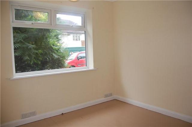  Image of 2 bedroom Flat to rent in St. Georges Drive Cheltenham GL51 at Gloucestershire, GL51 8NX