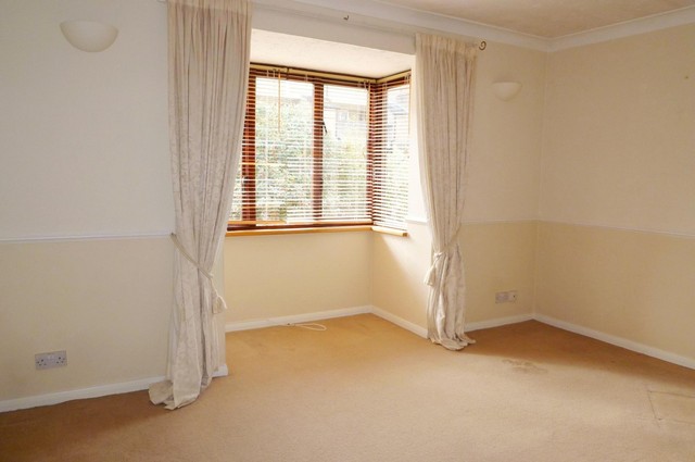  Image of 1 bedroom Flat to rent in King Street Gosport PO12 at King Street Gosport, PO12 1AW