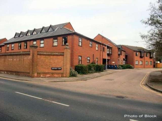  Image of 2 bedroom Maisonette to rent in Church View St. Neots PE19 at Church View  St Neots, PE19 2BB