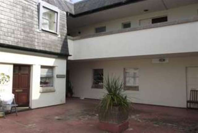  Image of 1 bedroom Flat to rent in St. Pauls Mews Shepton Mallet BA4 at Shepton Mallet, BA4 5BN