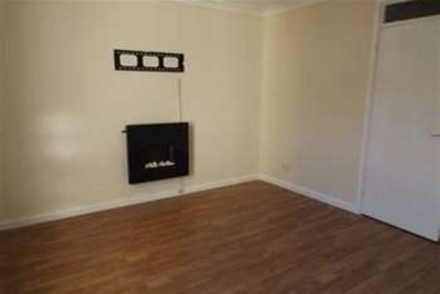  Image of 1 bedroom Flat to rent in St. Pauls Mews Shepton Mallet BA4 at Shepton Mallet, BA4 5BN