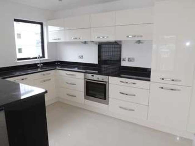  Image of 2 bedroom Apartment to rent in St. Peters Road Bournemouth BH1 at St. Peters Road  Bournemouth, BH1 2AG