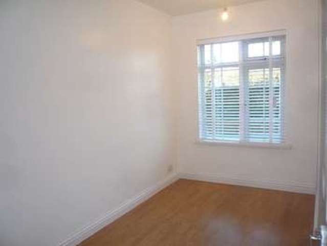  Image of 2 bedroom Flat to rent in Staines Road Bedfont Feltham TW14 at Staines Road  Feltham, TW14 8PA