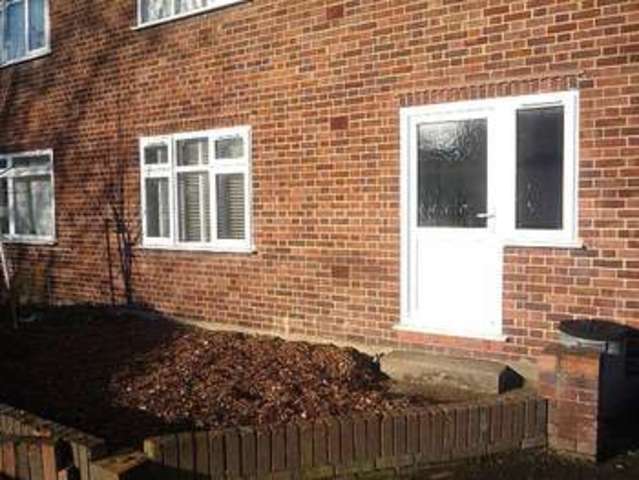  Image of 2 bedroom Flat to rent in Staines Road Bedfont Feltham TW14 at Staines Road  Feltham, TW14 8PA
