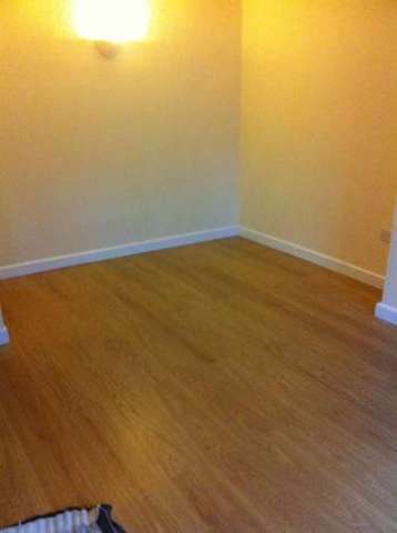  Image of 2 bedroom Property to rent in Staplegrove Road Taunton TA1 at Staplegrove Road  Taunton, TA1 1DQ