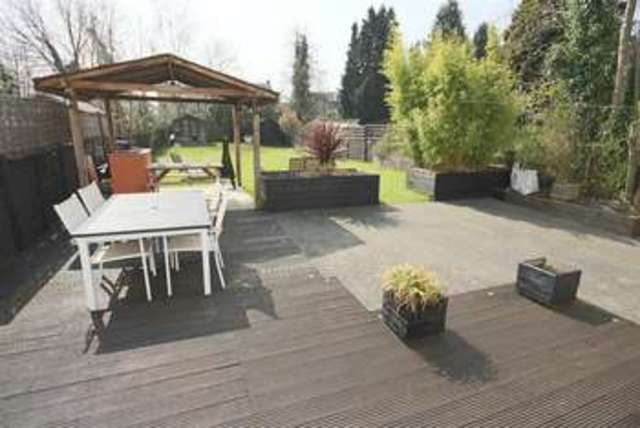  Image of 3 bedroom Property for sale in Station Road Cowley Uxbridge UB8 at Station Road Cowley Cowley, UB8 3AA