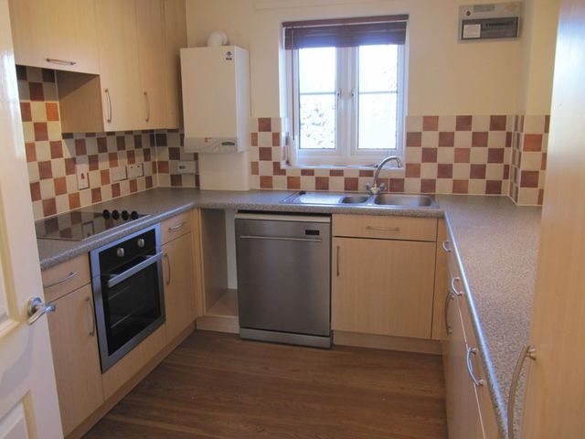  Image of 2 bedroom Flat to rent in Hunt Court Marlow Road Stokenchurch High Wycombe HP14 at Hunt Court Marlow Road Stokenchurch, HP14 3NY