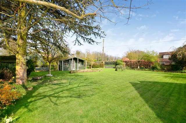  Image of 5 bedroom Detached house for sale in Stourmouth Stourmouth Canterbury CT3 at Canterbury Kent Canterbury, CT3 1HT