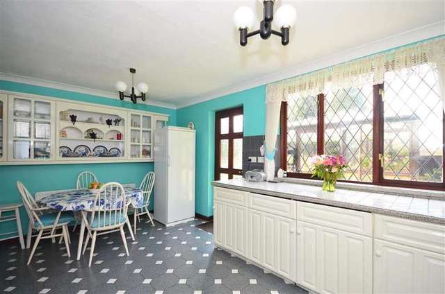  Image of 5 bedroom Detached house for sale in Stourmouth Stourmouth Canterbury CT3 at Canterbury Kent Canterbury, CT3 1HT
