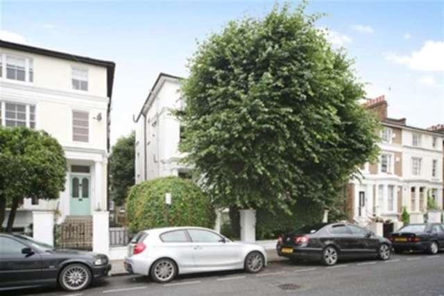  Image of 1 bedroom Flat to rent in Stowe Road London W12 at London, W12 8BN