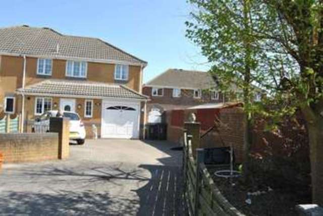  Image of 4 bedroom Semi-Detached house for sale in Copse Avenue Swindon SN1 at Swindon Wilts Swindon, SN1 2QG