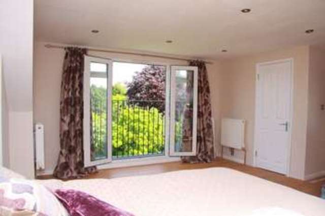  Image of 4 bedroom Detached house to rent in Suffolk Road London SW13 at Suffolk Road  London, SW13 9NL