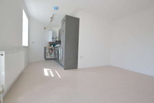  Image of 1 bedroom Flat to rent in Susannah Street London E14 at Canary Wharf  Canary Wharf, E14 6LS