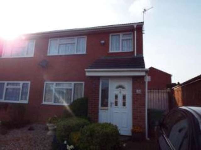  Image of 3 bedroom Semi-Detached house for sale in Sutherland Grove Bletchley Milton Keynes MK3 at Bletchley Milton Keynes Bletchley, MK3 7NX