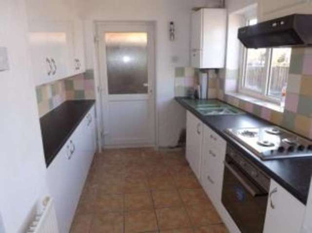  Image of 3 bedroom Semi-Detached house for sale in Sutton Avenue Biggleswade SG18 at Biggleswade Bedfordshire Biggleswade, SG18 0NZ