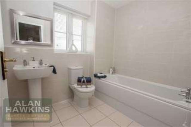  Image of 3 bedroom Property for sale in Longleaze Wootton Bassett Swindon SN4 at Longleaze Swindon Swindon, SN4 8AX