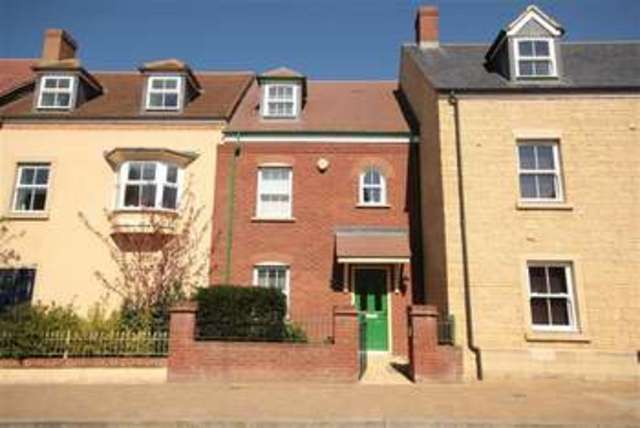  Image of 3 bedroom Property for sale in Swindon SN1 at Ravensdale Swindon Swindon, SN1 7AN
