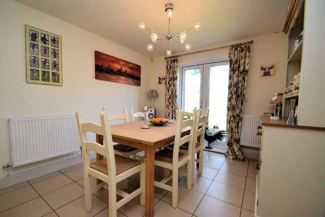  Image of 4 bedroom Detached house for sale in Sykes Gardens Upper Basildon Reading RG8 at Upper Basildon, RG8 8AH