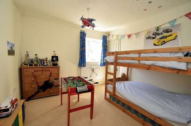  Image of 4 bedroom Detached house for sale in Sykes Gardens Upper Basildon Reading RG8 at Upper Basildon, RG8 8AH