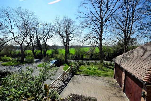  Image of 4 bedroom Detached house for sale in Sykes Gardens Upper Basildon Reading RG8 at Upper Basildon, RG8 8AH