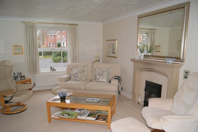  Image of 4 bedroom Detached house for sale in Tamar Place Evesham WR11 at Tamar Place  Evesham, WR11 3FD