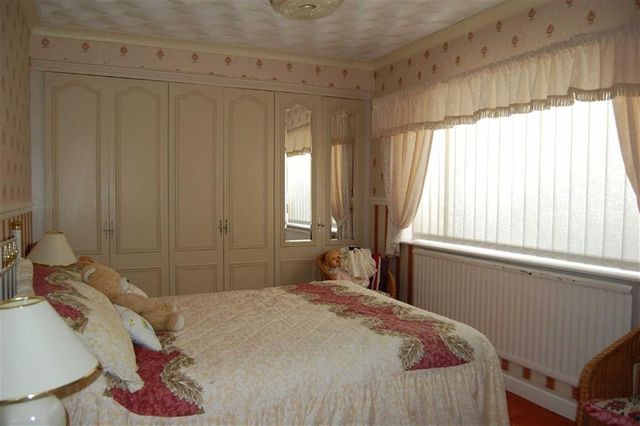  Image of 2 bedroom Property for sale in Tanybryn Penrhiwceiber Mountain Ash CF45 at Tanybryn Bungalows Mountain Ash Mountain Ash, CF45 3UJ