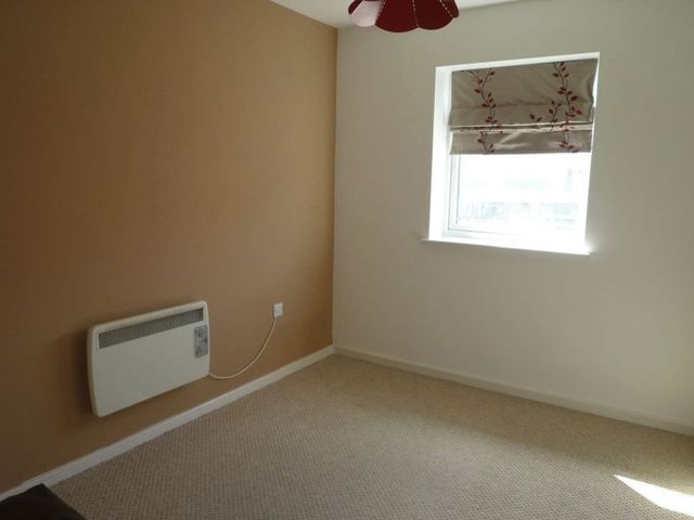  Image of 2 bedroom Flat for sale in Tattershall Court Stoke-on-Trent ST4 at Tattershall Court Cliffe Vale Stoke-On-Trent, ST4 7GH