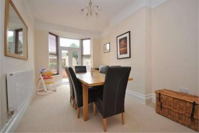  Image of 5 bedroom Semi-Detached house to rent in Greenway Road Taunton TA2 at GREENWAY ROAD  TAUNTON, TA2 6LE