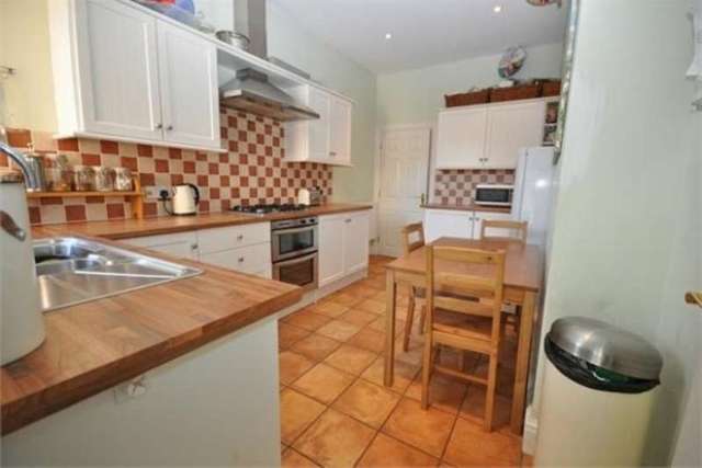  Image of 5 bedroom Semi-Detached house to rent in Greenway Road Taunton TA2 at GREENWAY ROAD  TAUNTON, TA2 6LE