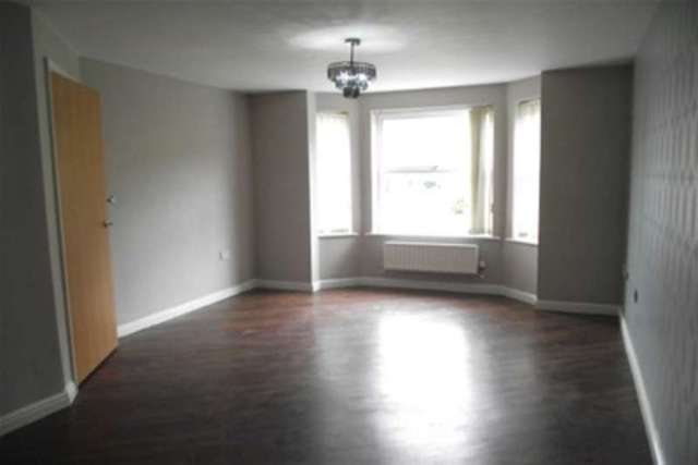  Image of 2 bedroom Flat to rent in Templeton Drive Fearnhead Warrington WA2 at Warrington, WA2 0WU