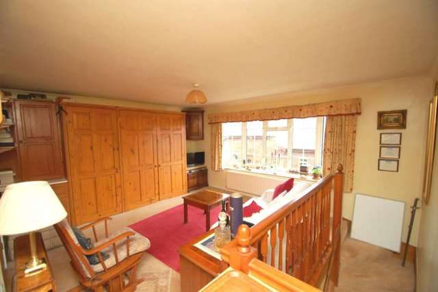  Image of 4 bedroom Detached house for sale in High Street Tetsworth Thame OX9 at High Street Tetsworth Thame, OX9 7AT