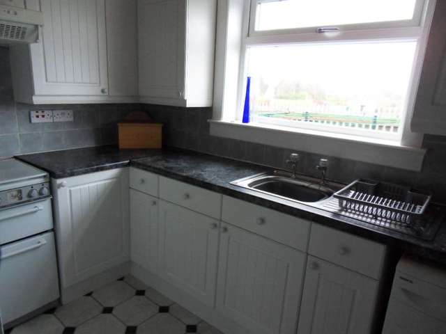  Image of 1 bedroom Flat to rent in Teviot Terrace Johnstone PA5 at Teviot Terrace  Johnstone, PA5 0NW